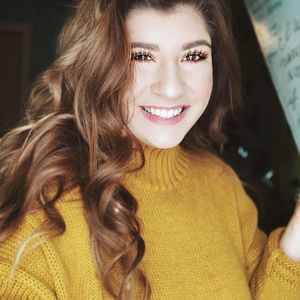 Meet your Posher, Adrianna